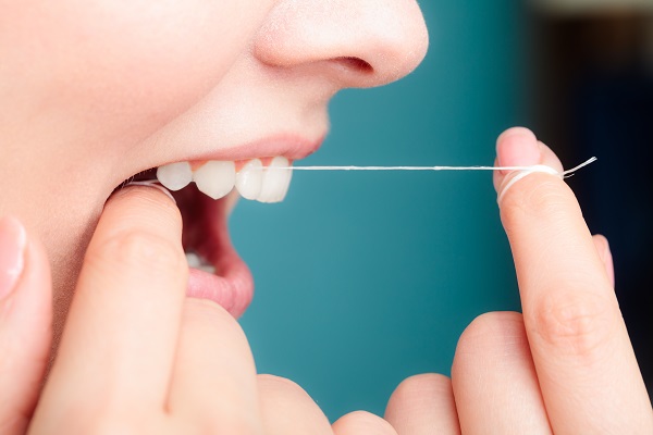 Better Dental Health Starts With Daily Flossing