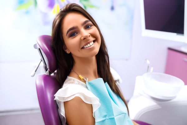 Dental Restorations: What To Do If You Knock Out A Tooth