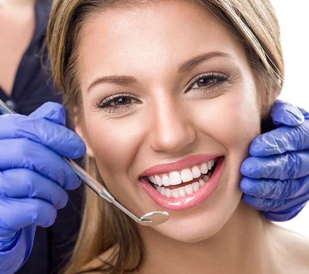 Brookfield Teeth Whitening at Dentist